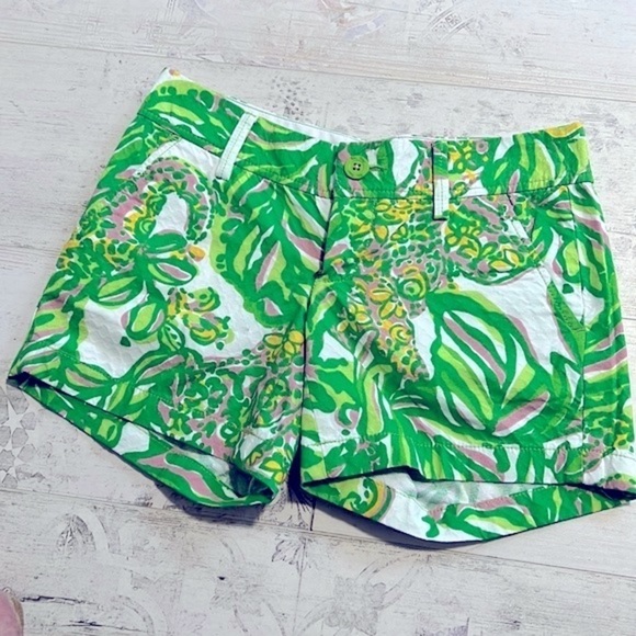 Lilly Pulitzer The Callahan Short Size 00 NWOT Seeing Pink Elephants - Picture 1 of 8